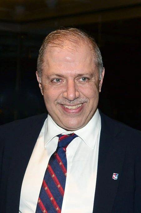 sfakianakis.jpg